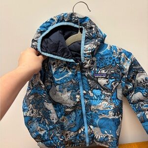 Patagonia Kids Blue and Black Patterned Puffer Jacket